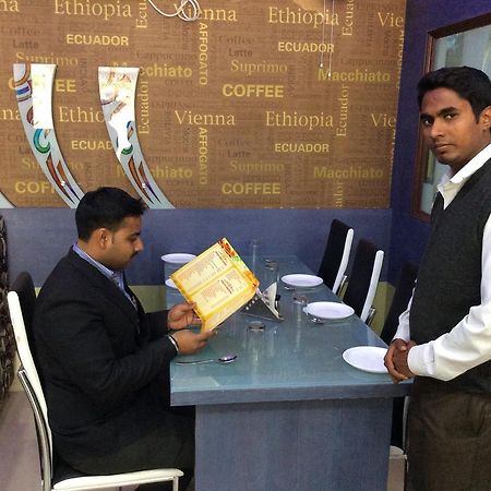Hotel Central Park Muzaffarpur Esterno foto